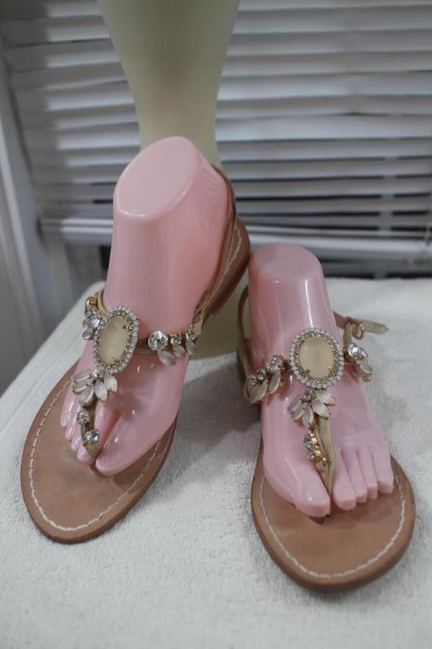 POSITANO PEPE POSITANO JEWEL THONG SANDAL SIZE 9( san100